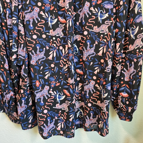 EUC Super Nice Letters Faye Buttondown Small - Picture 11 of 15